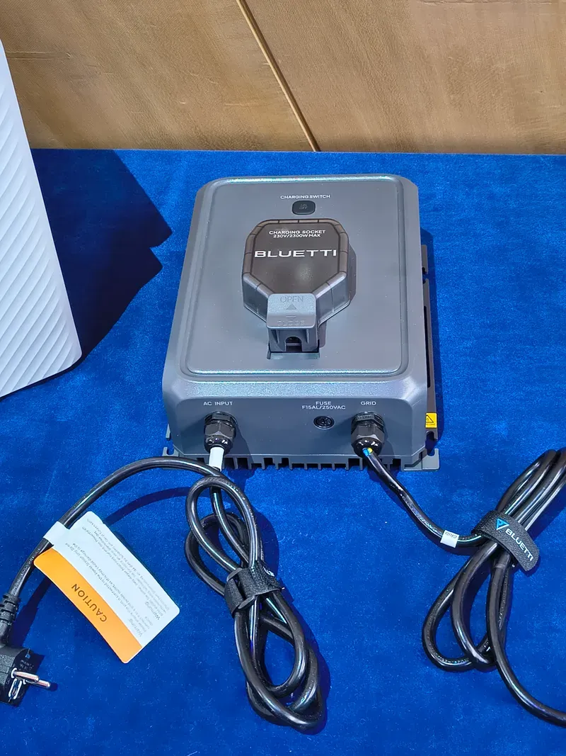 Bluetti Balco Transfer Hub met AC-input en grid-aansluitingen